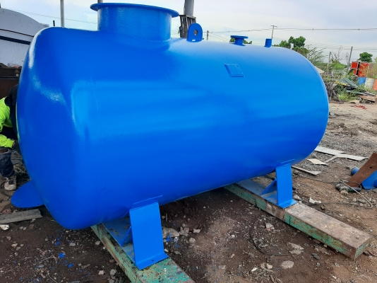 ถังน้ำมัน ถังน้ำ มือสอง 2500 ลิตร เหล็กหนา ทรงสวย สนใจทักมาได้ค่ะ