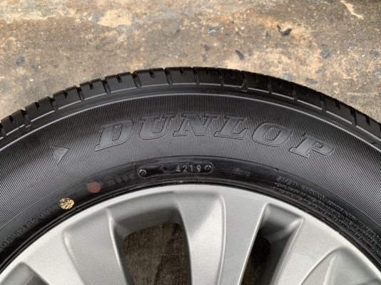 ล้อแม็ก Toyota Revo ขอบ 16 สีเทา พร้อมยางใหม่ป้ายแดง 215-65-16 Dunlop ปลายปี 19 สวยกริ๊บๆ