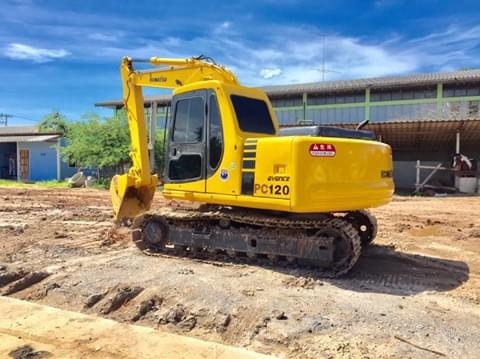 ขาย 795,000 บาท KOMATSU PC120-6E ขาย 795,000 บาท KOMATSU PC120-6E
