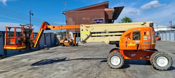 ขายด่วน295,000บาทรถกะเช้าJLG4&times;4HLขับเคลื่อน4ล้อเลี้ยวซ้ายขวารถหมุนได้รอบตัวกะเช้าก็หมุนได้ยก2ระดับยกสุง14เมตรเครื่องดีเซล3สูบสตาร์เครื่องดับเครื่องข้างบนข้างล่างได้แรงดีประหยัดน้ำมันแถมใช้ระบบไฟฟ้าสำรองทำงานก็ได้สุดยอดไปเลยได้2ระบบเลยเป็นรถนอกเพื่งน
