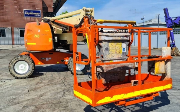 ขายด่วน295,000บาทรถกะเช้าJLG4&times;4HLขับเคลื่อน4ล้อเลี้ยวซ้ายขวารถหมุนได้รอบตัวกะเช้าก็หมุนได้ยก2ระดับยกสุง14เมตรเครื่องดีเซล3สูบสตาร์เครื่องดับเครื่องข้างบนข้างล่างได้แรงดีประหยัดน้ำมันแถมใช้ระบบไฟฟ้าสำรองทำงานก็ได้สุดยอดไปเลยได้2ระบบเลยเป็นรถนอกเพื่งน