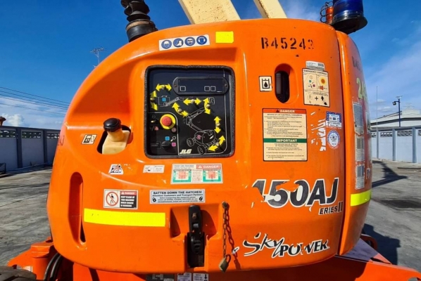 ขายด่วน295,000บาทรถกะเช้าJLG4&times;4HLขับเคลื่อน4ล้อเลี้ยวซ้ายขวารถหมุนได้รอบตัวกะเช้าก็หมุนได้ยก2ระดับยกสุง14เมตรเครื่องดีเซล3สูบสตาร์เครื่องดับเครื่องข้างบนข้างล่างได้แรงดีประหยัดน้ำมันแถมใช้ระบบไฟฟ้าสำรองทำงานก็ได้สุดยอดไปเลยได้2ระบบเลยเป็นรถนอกเพื่งน