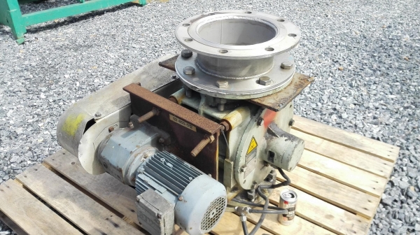 แอร์ล็อคใบสเตนเลส(Rotary Valve) WAESCHLE GERMANY ท่อ 8 นิ้ว พร้อมชุดเกียร์ Sew Eurodrive 380V