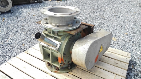 แอร์ล็อคใบสเตนเลส(Rotary Valve) WAESCHLE GERMANY ท่อ 8 นิ้ว พร้อมชุดเกียร์ Sew Eurodrive 380V