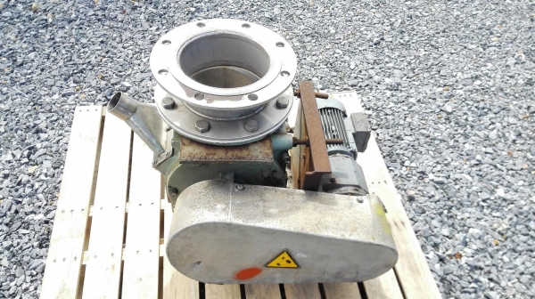แอร์ล็อคใบสเตนเลส(Rotary Valve) WAESCHLE GERMANY ท่อ 8 นิ้ว พร้อมชุดเกียร์ Sew Eurodrive 380V