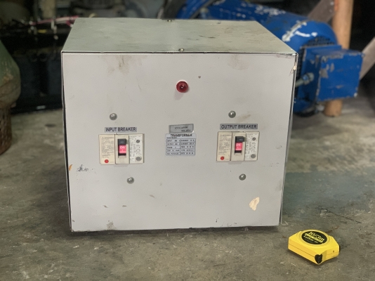 ขายหม้อแปลงไฟฟ้าคุมเครื่องจักรเก่าญี่ปุ่น 10KVA ไฟเข้า 380V ไฟออก 200 V สภาพสวยใหม่มาก ตัวใหญ่ พร้อมใช้งาน ราคา 7,800 บาท