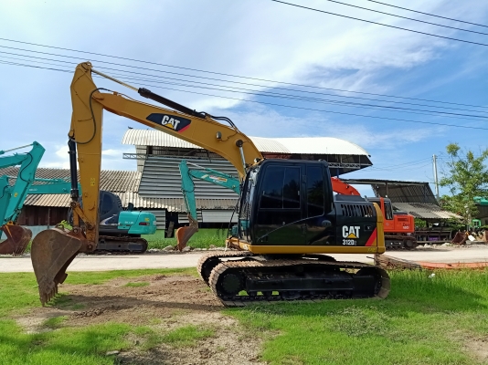 ขายCATERPILLAR. 312D. ทู  มือ 2 เมโทร  สภาพสวยมากๆๆ  แห้ง...ไม่มีผุ...พร้อมใช้  โทร 089-3818694จ๊อย