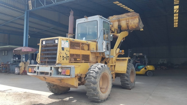 ขายรถตักล้อยาง komatsu wa200 - 1เอกสารเล่มทะเบียน