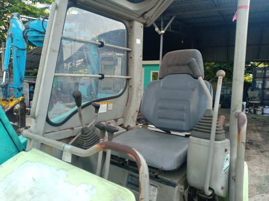 รถแบคโฮ YANMAR B3-3 รถเก่านอกนำเข้า เทียงเท่า komatsu pc30-7 คอนโทลน้ำมัน ปั๊มนิ้ว มีระบบเต่า-กระต่า