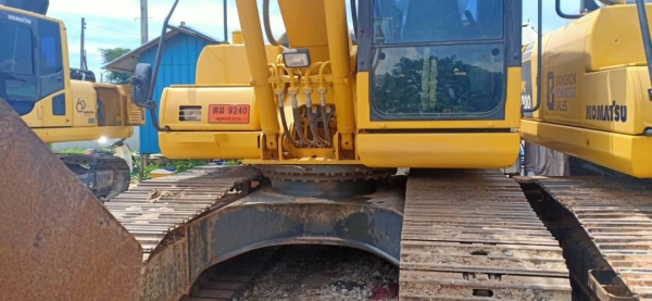 รถสวย 1,975 ชั่วโมง 2,780,000 บาท KOMATSU PC200-8MO รถสวย 1,975 ชั่วโมง 2,780,000 บาท KOMATSU PC200-8MO