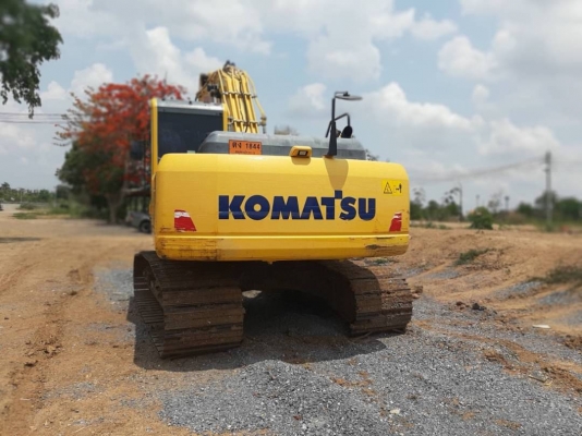 รถสวย 1,975 ชั่วโมง 2,780,000 บาท KOMATSU PC200-8MO