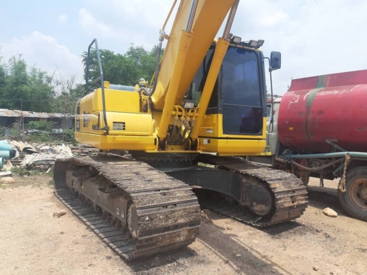 รถสวย 1,975 ชั่วโมง 2,780,000 บาท KOMATSU PC200-8MO