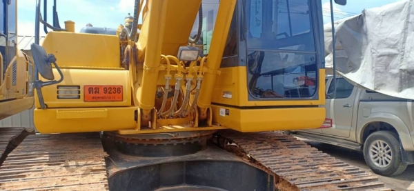 รถสวย 1,975 ชั่วโมง 2,780,000 บาท KOMATSU PC200-8MO รถสวย 1,975 ชั่วโมง 2,780,000 บาท KOMATSU PC200-8MO
