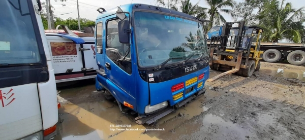 SALE*โปรลดกระหน่ำ !! หัวเก๋ง รถบรรทุกไซค์ 10ล้อ -10 ล้อหัวลาก / CABIN ISUZU : GIGA(กิก้า /ไจก้า) รุ่นยกหัวได้ /มีแค๊ป/ 3 ใบปัด SALE*โปรลดกระหน่ำ !! หัวเก๋ง รถบรรทุกไซค์ 10ล้อ -10 ล้อหัวลาก / CABIN ISUZU : GIGA(กิก้า /ไจก้า) รุ่นยกหัวได้ /มีแค๊ป/ 3 ใบปัด