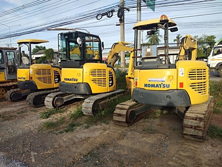 ขายรถขุดนำเข้าจากประเทศญี่ปุ่น komatsu pc40MR-3 สนใจติดต่อสอบถาม 0923309229 อีด ขายรถขุดนำเข้าจากประเทศญี่ปุ่น komatsu pc40MR-3 สนใจติดต่อสอบถาม 0923309229 อีด