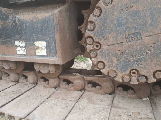 เหลือคันเดียว 2,810 มีไลน์หัวเจาะ ชั่วโมง 2,760,000 บาท KOMATSU PC200-8MO