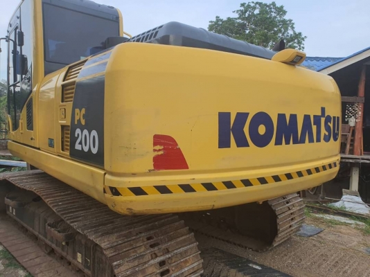 เหลือคันเดียว 2,810 มีไลน์หัวเจาะ ชั่วโมง 2,760,000 บาท KOMATSU PC200-8MO