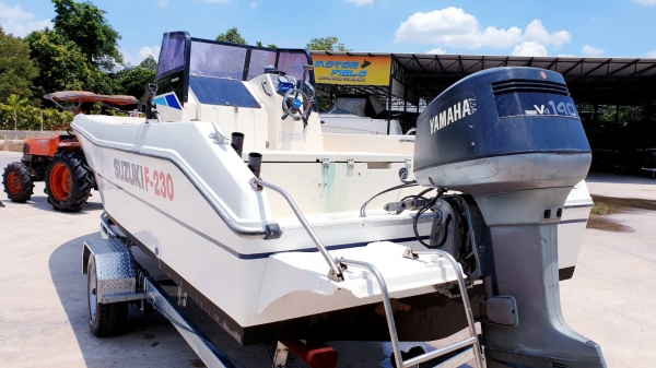 ขายเรือ suzuki 23ฟุต เดินได้รอบลำ สวยๆ