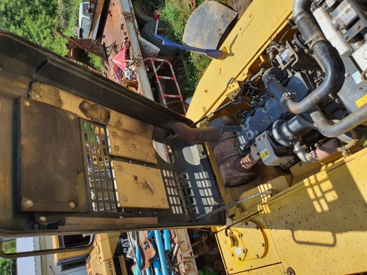 ขาย 1,680,000 บาท KOMATSU PC200 รุ่น 8