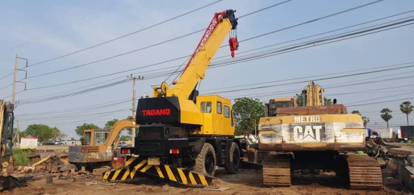 ขาย 755,000 รถเครน TANADO TR200