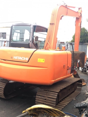 ขายรถขุดนำเข้าจากญี่ปุ่น HITACHI ZX 70-1 สภาพสวยมาก ระบบสมบูรณ์ ชั่วโมงการทำงานน้อยมาก สนใจสอบถามได้