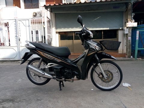 ขายเป็นอะไหล่ Wave125i ปลาวาฬ 2014 ราคา 13000 บาท ย้ำๆๆๆ แค่เอกสารหน้าเล่ม