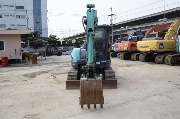 KOBELCO SK50SR-5 นำเข้าจากญี่ปุ่น สนใจติดต่อ ผึ้ง 095-0563605