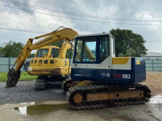ขาย 895,000 รถเก่านอกยังไม่เคยใช้งานในไทย สภาพ 2,xxx ชม. KOMATSU PC90 รุ่น 6 ขาย 895,000 รถเก่านอกยังไม่เคยใช้งานในไทย สภาพ 2,xxx ชม. KOMATSU PC90 รุ่น 6