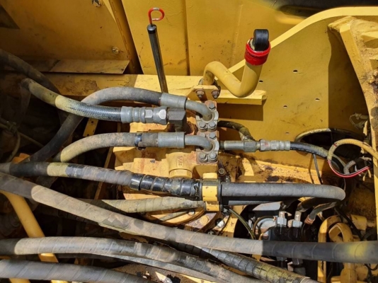 ขาย 1,680,000 บาท KOMATSU PC200 รุ่น 8