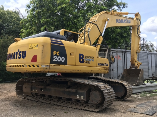 ขายแมคโคร KOMATSU-8MO ขายแมคโคร KOMATSU-8MO
