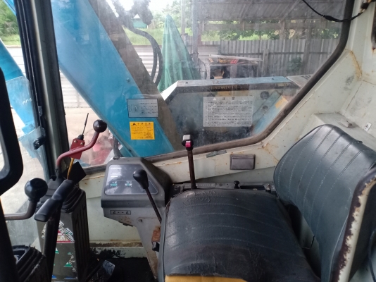 รถแบคโฮ SUMITOMO S160F2U รถเก่านอกพึ่งนำเข้ามา ไฟฟ้าครบ ตู้เก๋งติดแอร์แล้วเรียบร้อย มีผานดันดิน เร็ว