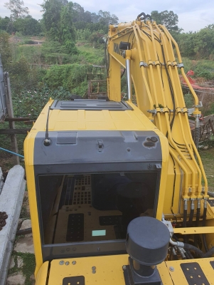 ⭐⭐⭐(ขายด่วน) Komatsu 200-8 MO กล้องหลัง จอเหลืองใช้งาน 2800ช.ม เอกสารแจ้งจำหน่าย เจ้าของขายเอง