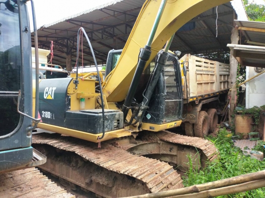 ขายด่วน CAT 318 .สภาพสวยพร้อมใช้งาน เครื่องปั้มดีเยี่ยม ไฟฟ้าสมบูรณ์ เอกสารใบแจ้งจำหน่าย สนใจสอบถาม ไว้ใช้งาน  093 0764943 K ตั้ม