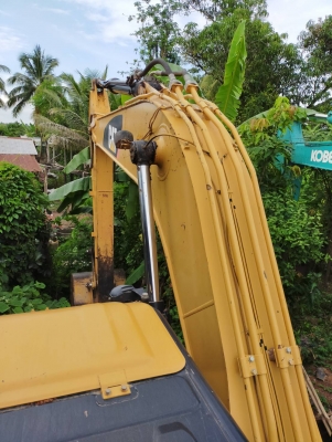 ขายด่วน CAT 318 .สภาพสวยพร้อมใช้งาน เครื่องปั้มดีเยี่ยม ไฟฟ้าสมบูรณ์ เอกสารใบแจ้งจำหน่าย สนใจสอบถาม ไว้ใช้งาน  093 0764943 K ตั้ม