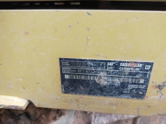 ขายด่วน CAT 318 .สภาพสวยพร้อมใช้งาน เครื่องปั้มดีเยี่ยม ไฟฟ้าสมบูรณ์ เอกสารใบแจ้งจำหน่าย สนใจสอบถาม ไว้ใช้งาน  093 0764943 K ตั้ม