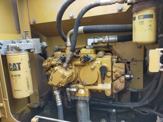 ขายด่วน CAT 318 .สภาพสวยพร้อมใช้งาน เครื่องปั้มดีเยี่ยม ไฟฟ้าสมบูรณ์ เอกสารใบแจ้งจำหน่าย สนใจสอบถาม ไว้ใช้งาน  093 0764943 K ตั้ม