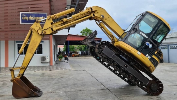 ขายด่วนลดกระหน่ำราคาพิเศษ585,000บาทรถแบคโฮรถCATคาเม่ร่า308BSRรุ่นยอดนิยมสวยๆเทียบเท่าPC80เครื่อง4สูบเครื่องดีปั่มแรงไฟฟ้าครบซีเรียสุงชั่วโม่งทำงานน้อย5,041รถนอกเพิ่งนำเข้ามาใหม่ยังไม่เคยใช้งานในเมืองไทยเลย