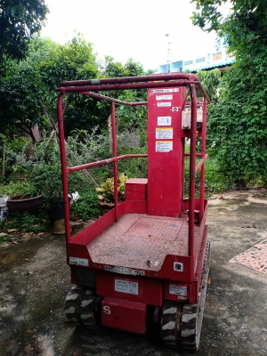 รถกระเช้าไฟฟ้าตีนตะขาบ PC40 ยกสูง 4 เมตร รถเก่านอกนำเข้า สภาพใหม่มาก พร้อมใช้งาน รถกระเช้าไฟฟ้าตีนตะขาบ PC40 ยกสูง 4 เมตร รถเก่านอกนำเข้า สภาพใหม่มาก พร้อมใช้งาน