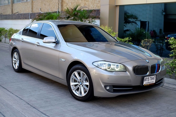 BMW 520d (F10) เครื่องดีเซล มือเดียว สวย ไม่เคยชน