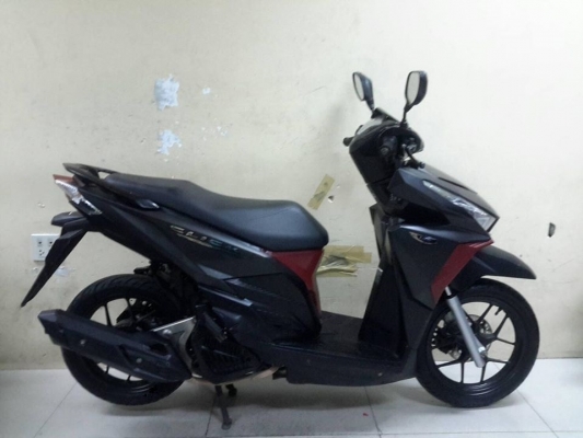 Honda Click125i LED idlingstop combibrake ปี2018 โฉมใหม่ 3948 กม. สภาพนางฟ้า เอกสารพร้อมโอน