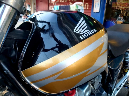 ขาย HONDA CB400 ปี97 เวอร์ชั่นS ท่อแต่งฟลู โช๊คหลังแต่ง ฝากระเป๋าเเต่ง สายถัก การ์ดหม้อน้ำ แฮนด์บาร์ ขาย HONDA CB400 ปี97 เวอร์ชั่นS ท่อแต่งฟลู โช๊คหลังแต่ง ฝากระเป๋าเเต่ง สายถัก การ์ดหม้อน้ำ แฮนด์บาร์