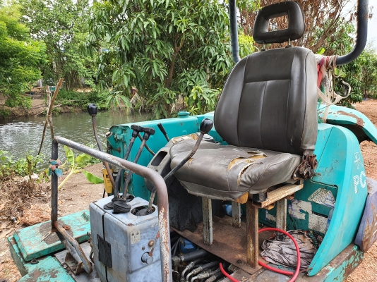 ขาย 175,000 บาท KOMATSU PC10-7 ขาย 175,000 บาท KOMATSU PC10-7