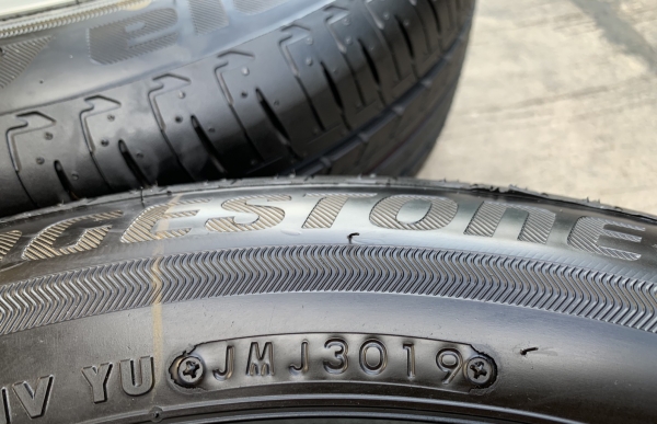ยางใหม่ป้ายแดง 175-65-15 Bridgestone ปี 19 ใหม่ยกห้าง สวยกริ๊บ ยางใหม่ป้ายแดง 175-65-15 Bridgestone ปี 19 ใหม่ยกห้าง สวยกริ๊บ