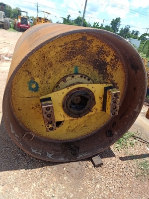 ลูกกลิ้งเรียบ รถบด10ตัน bomag BW212D-2 หนาๆ 27mm. ลูกกลิ้งเรียบ รถบด10ตัน bomag BW212D-2 หนาๆ 27mm.