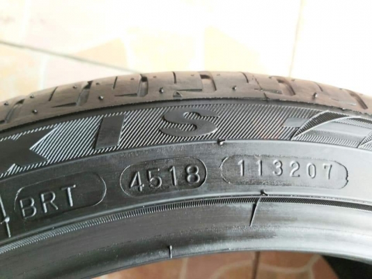 ยางใหม่ตกปี ยางค้างสต็อค Maxxis Premitra HP5 235/40R18 ผลิตปลายปี 18 รับประกันบวม 1 ปี ขายถูกๆ 4 เส้