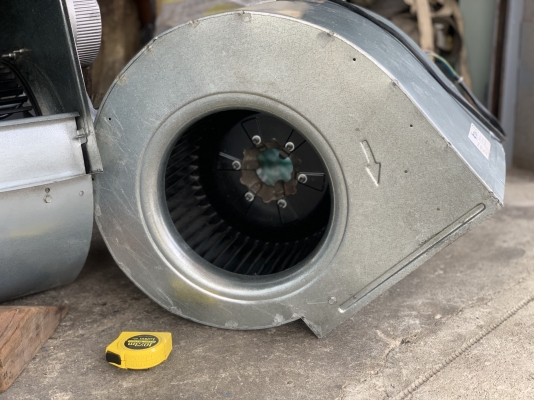 ขายพัดลมโบวเวอร์ดูด-เป่าอากาศ Genteq 3/4HP. 220V ไฟบ้าน made in USA. The Dealer toolbox สภาพสวย หมุนนิ่ม ให้ลมแรง พร้อมใช้งาน มี 3ตัวครับ ราคาตัวละ 2,800 บาท ขายพัดลมโบวเวอร์ดูด-เป่าอากาศ Genteq 3/4HP. 220V ไฟบ้าน made in USA. The Dealer toolbox สภาพสวย หมุนนิ่ม ให้ลมแรง พร้อมใช้งาน มี 3ตัวครับ ราคาตัวละ 2,800 บาท