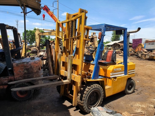 ขาย 155,000 Toyota 5 FD30-6 ขาย 155,000 Toyota 5 FD30-6