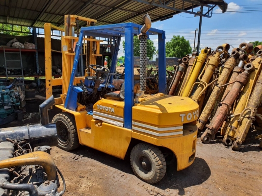 ขาย 155,000 Toyota 5 FD30-6 ขาย 155,000 Toyota 5 FD30-6