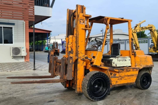 ขายด่วน175,000บาทรถยกดีเซล4FD35ยก3.5ตันเสาสูง3เมตรเสางากะดกได้ยางตัน4เส้นรถสวยๆสถาพพร้อมใช้รถเพื่งเข้ามาใหม่ยังไม่เคยใช้งานในไทยเลย ขายด่วน175,000บาทรถยกดีเซล4FD35ยก3.5ตันเสาสูง3เมตรเสางากะดกได้ยางตัน4เส้นรถสวยๆสถาพพร้อมใช้รถเพื่งเข้ามาใหม่ยังไม่เคยใช้งานในไทยเลย