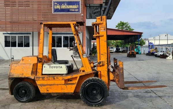 ขายด่วน175,000บาทรถยกดีเซล4FD35ยก3.5ตันเสาสูง3เมตรเสางากะดกได้ยางตัน4เส้นรถสวยๆสถาพพร้อมใช้รถเพื่งเข้ามาใหม่ยังไม่เคยใช้งานในไทยเลย ขายด่วน175,000บาทรถยกดีเซล4FD35ยก3.5ตันเสาสูง3เมตรเสางากะดกได้ยางตัน4เส้นรถสวยๆสถาพพร้อมใช้รถเพื่งเข้ามาใหม่ยังไม่เคยใช้งานในไทยเลย